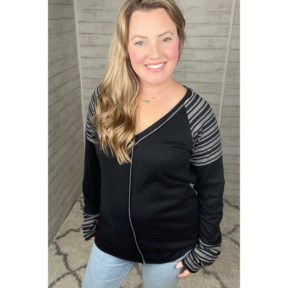 NWT Haptics Black With Gray Stripes Thumbhole Top Small